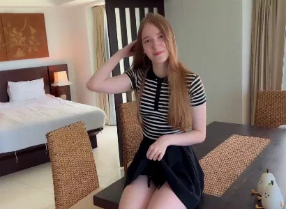 Khách nam ở homestay dụ dỗ lễ tân đi chịch