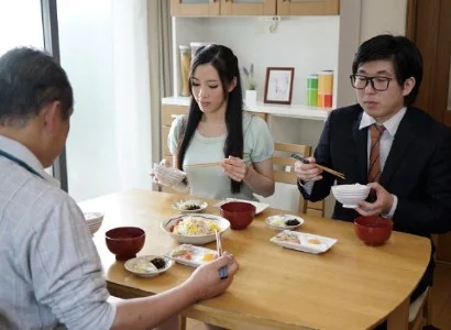 Con dâu đang nứng banh vùng kín cho bố chồng nện
