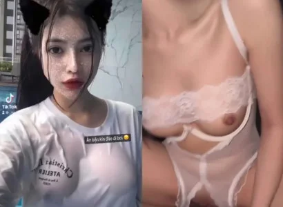 Em Uyên cưỡi ngựa sướng